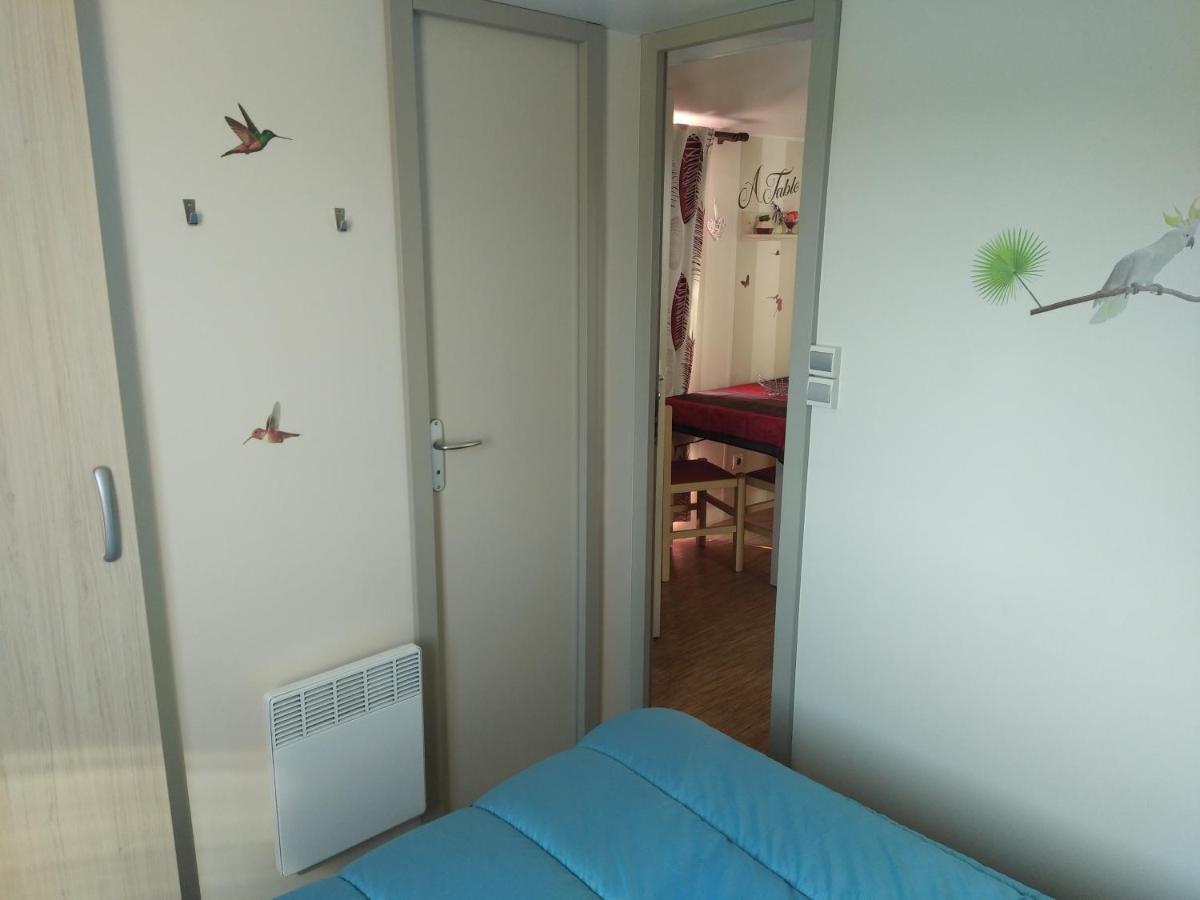Mobilhome Camping Proche Des Plages 圣让-德蒙 外观 照片