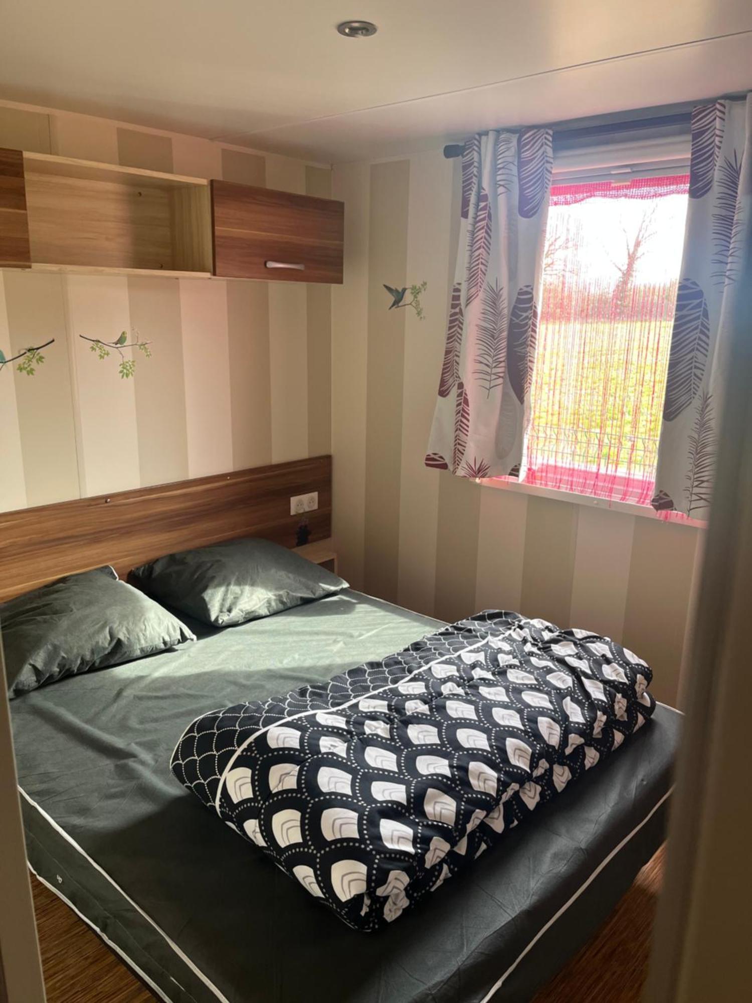 Mobilhome Camping Proche Des Plages 圣让-德蒙 外观 照片